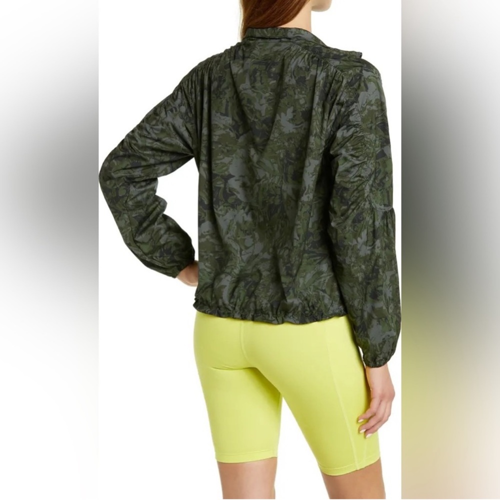 Zella Jacket 💚 - Picture 3 of 7